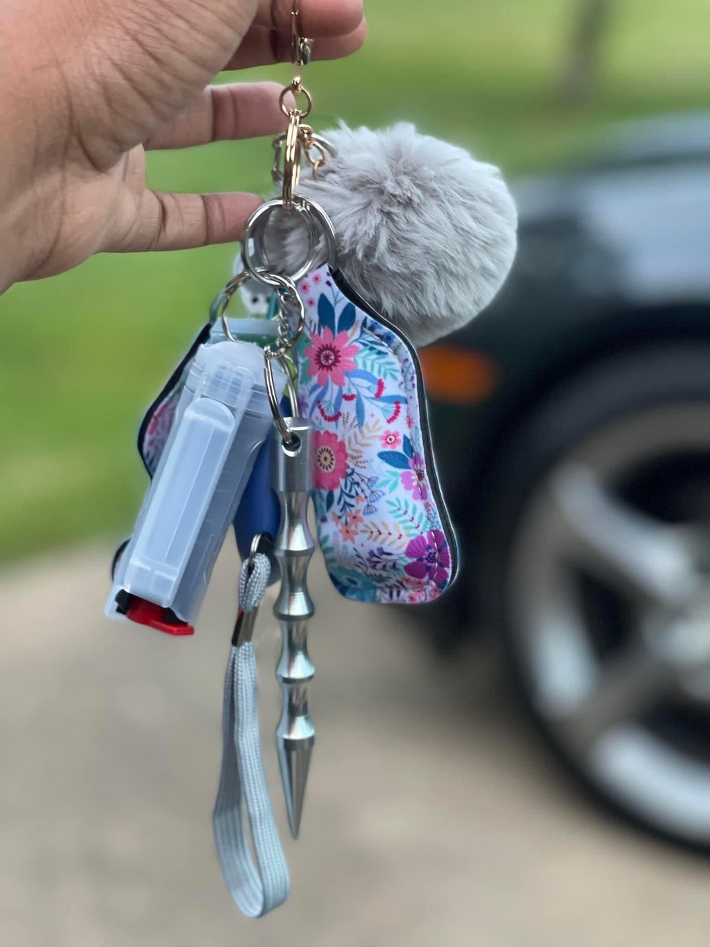 11 PCS KEYCHAIN SET