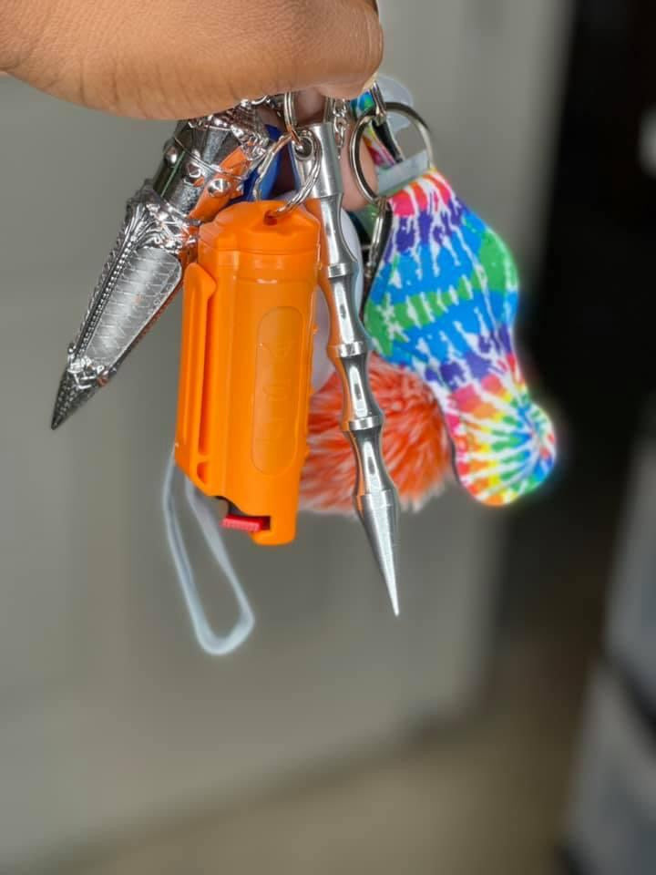 11 PCS KEYCHAIN SET