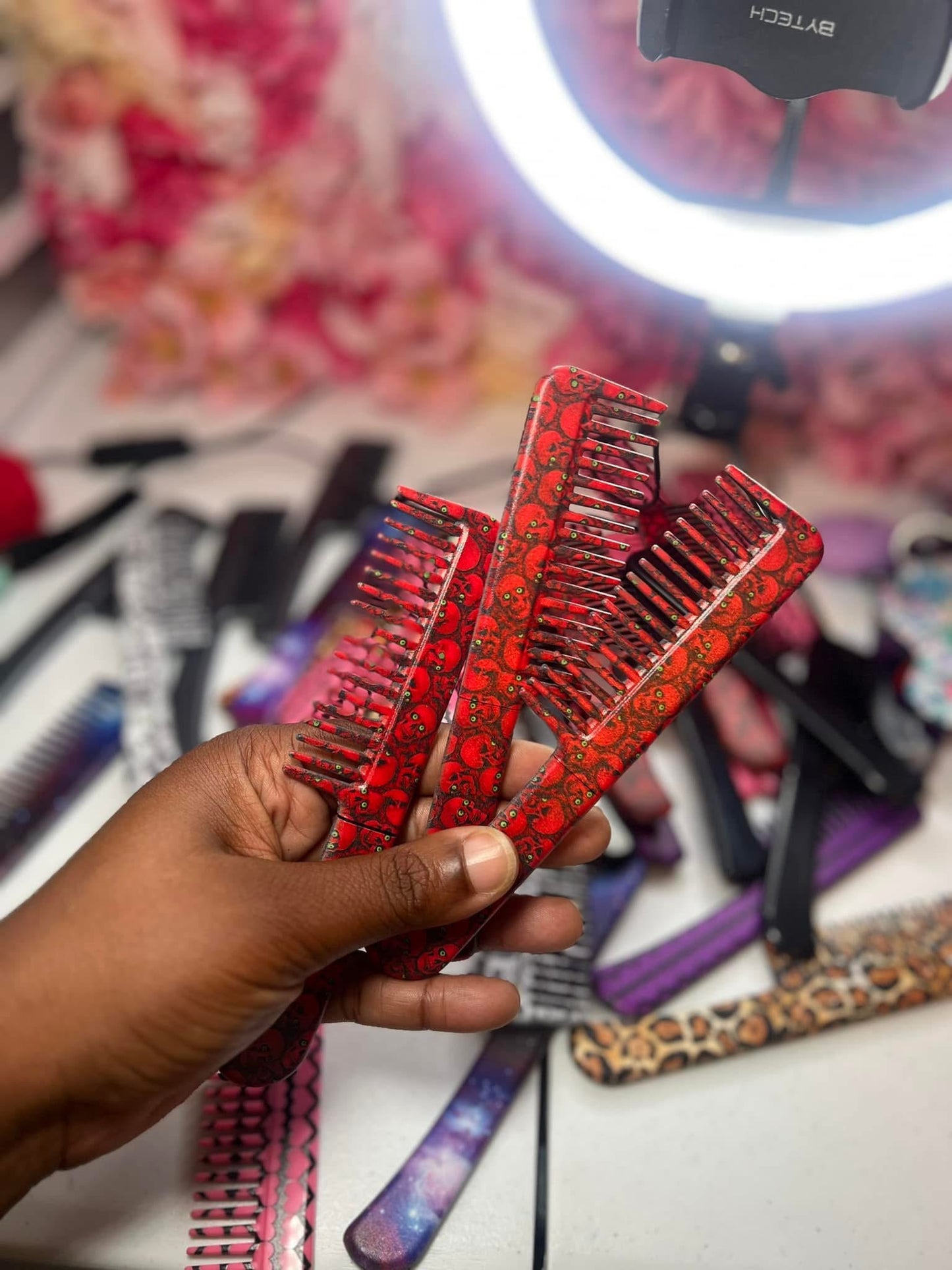 Discreet Comb