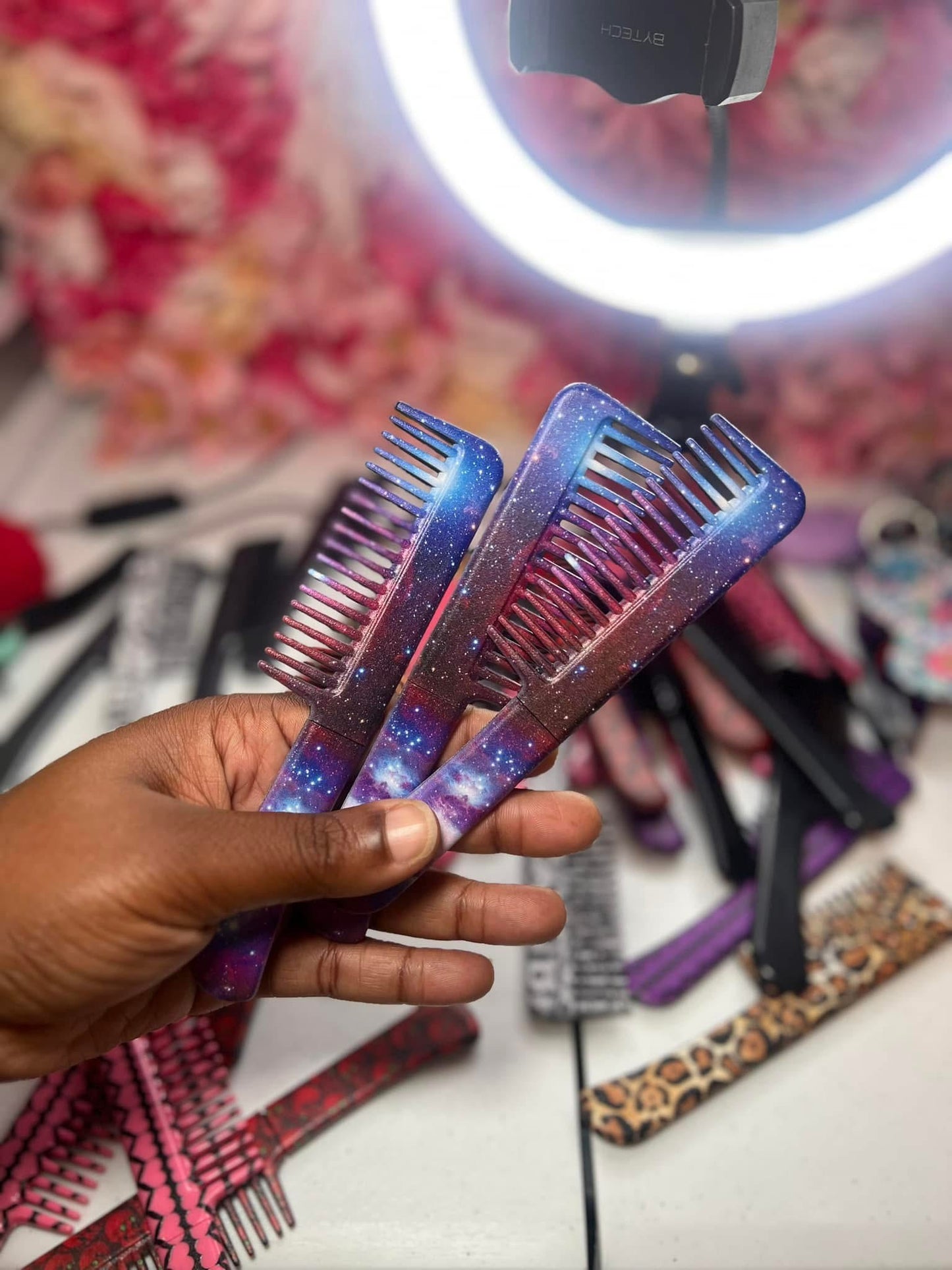 Discreet Comb
