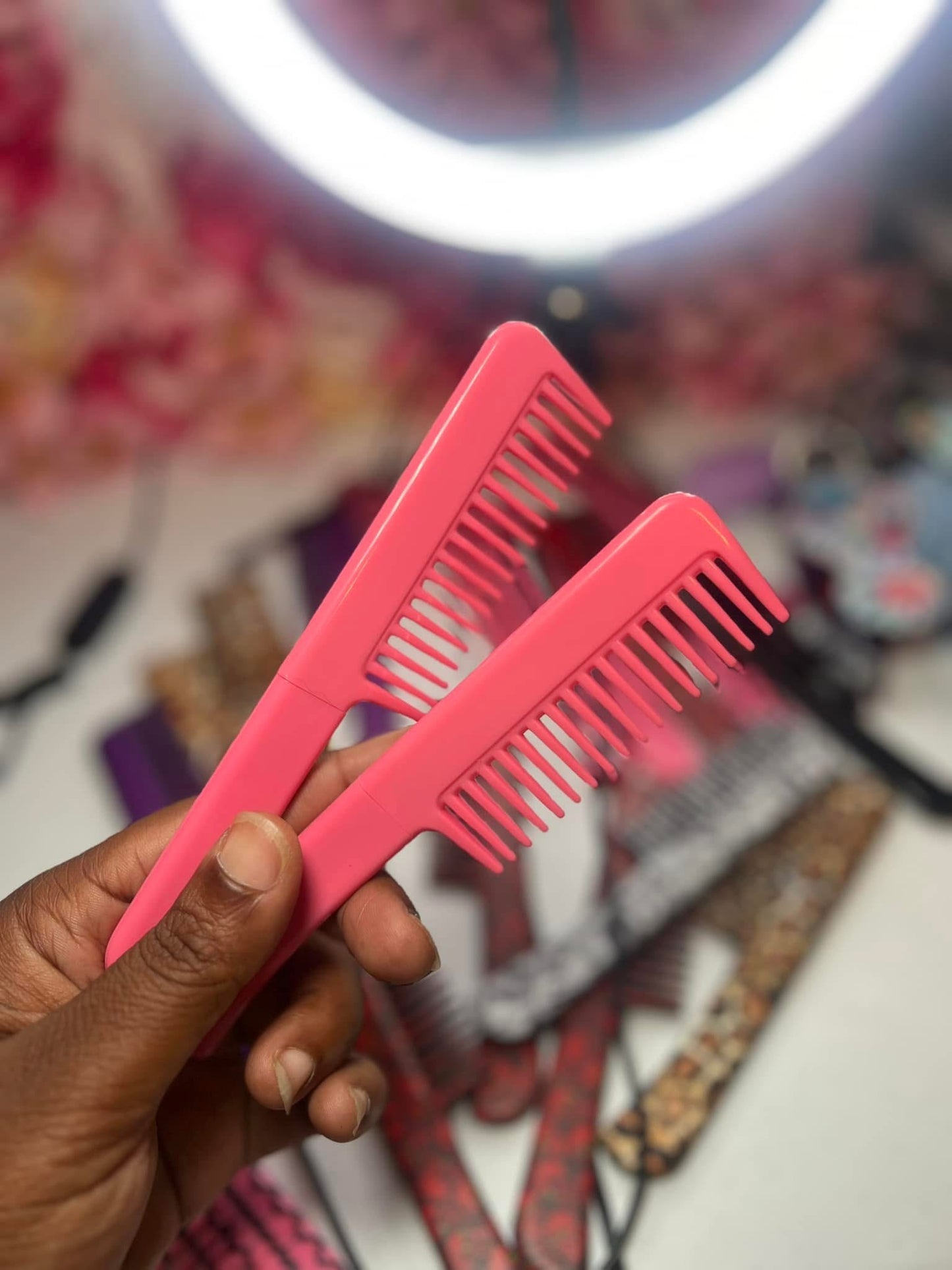 Discreet Comb