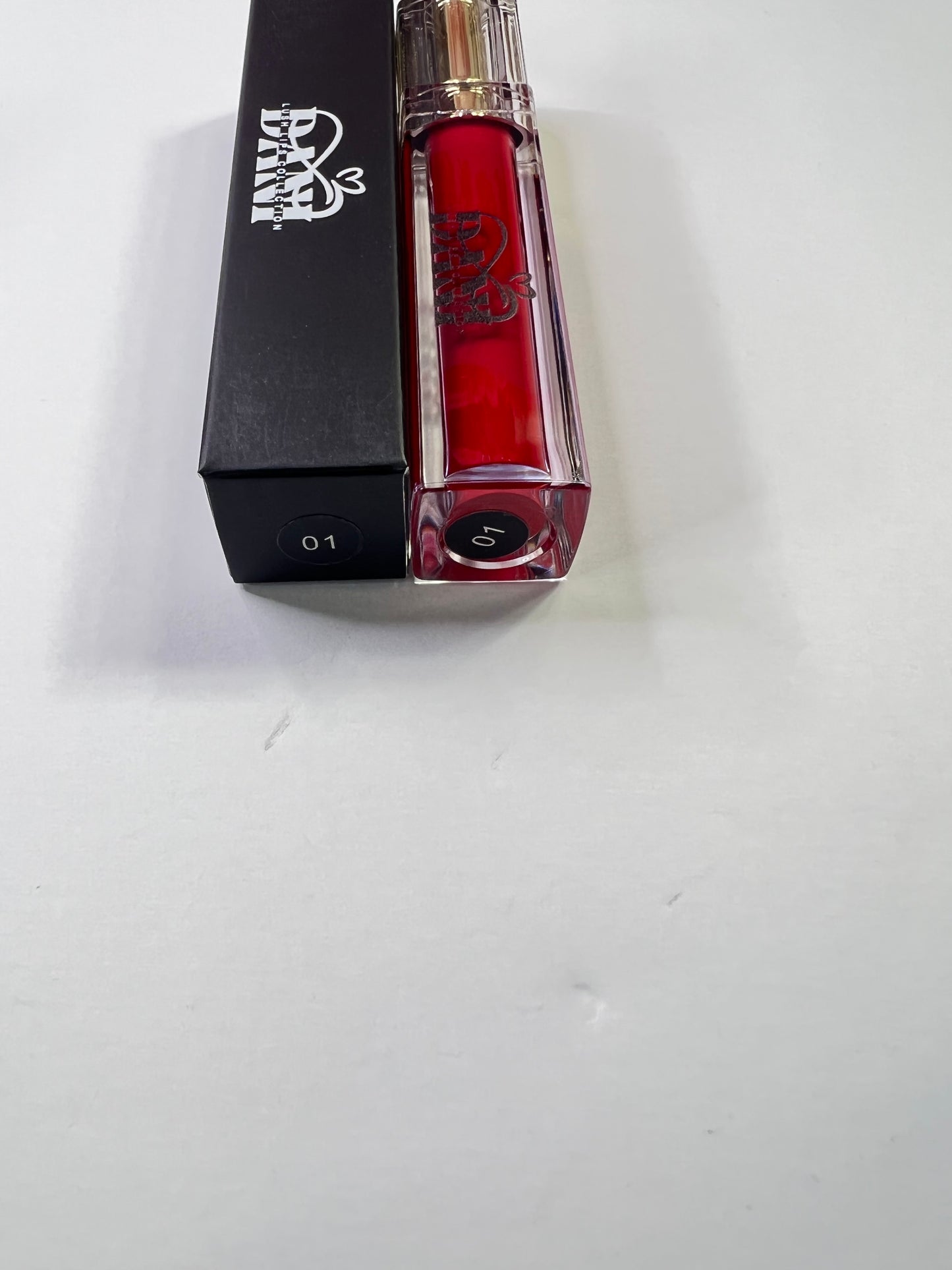 HELEN 01 (SOFT MATTE STAIN LIP GLOSS)